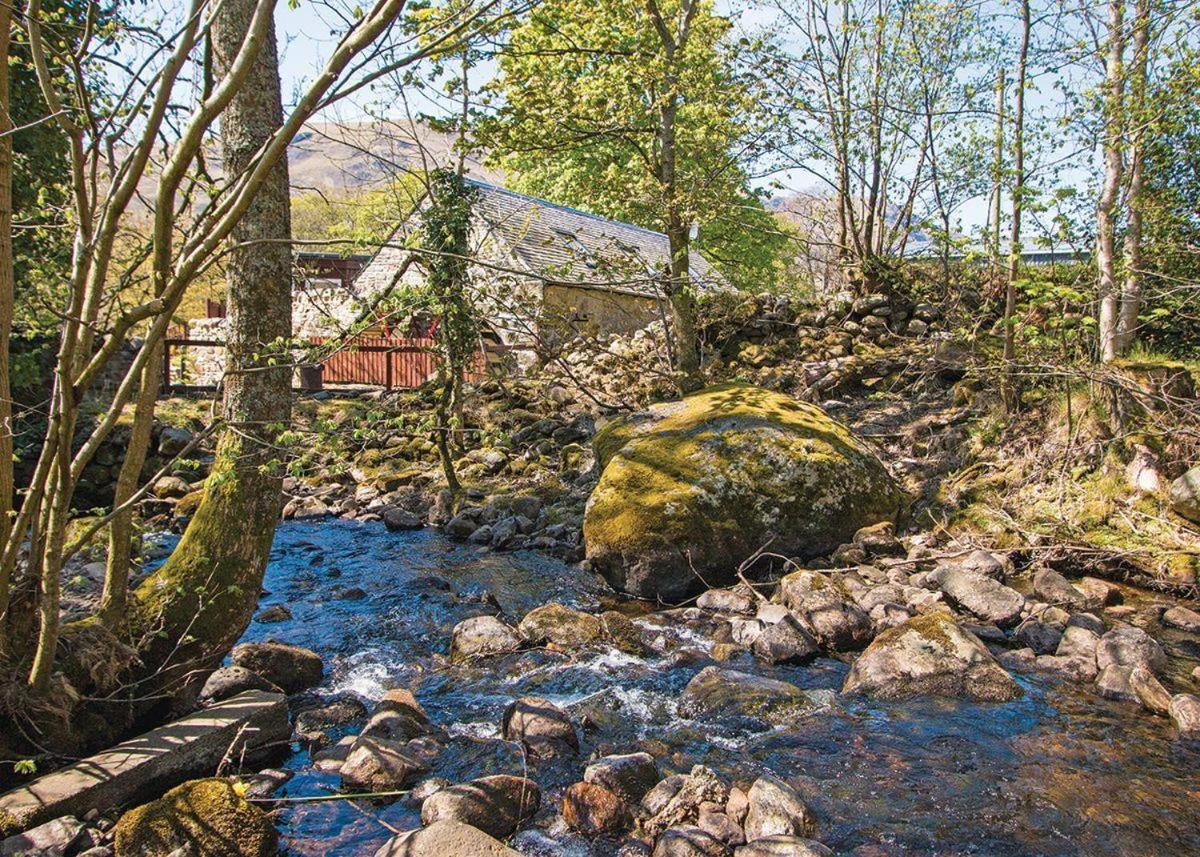 Glen Clova Lodges Inchmill Room photo